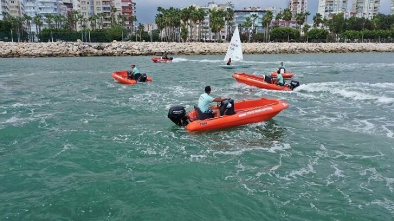 Büyükşehir Belediyesi 5 Adet Arama Kurtarma Botu Aldı