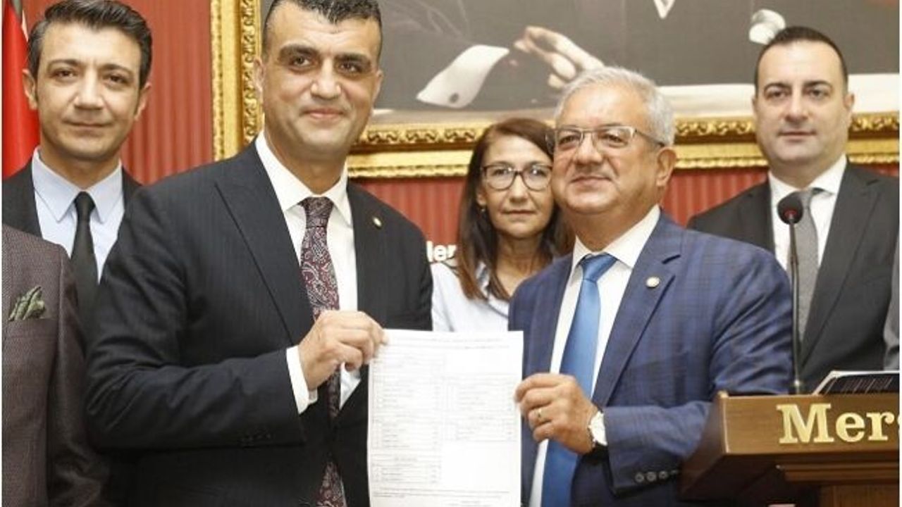 Baro Başkanı Av. Gazi Özdemir Mazbatasını Aldı