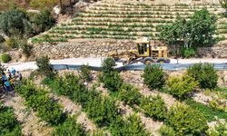 Böğrüeğri Mahallesi’nde 1500 Metrelik Arazi Yolu Yenilendi