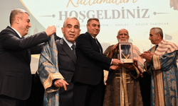 Mersin’de Ahilik Haftası’na damga vuran ödül: Veysel Sarı “Yılın Ahi Babası” seçildi