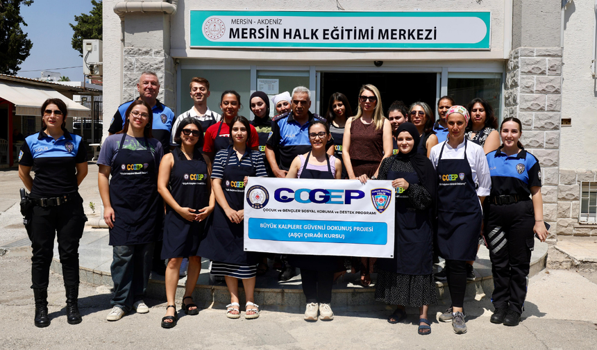 Mersin Polisi Geleceğin Aşçılarını Yetiştiriyor