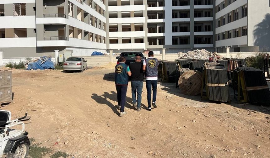 23 Yıl 8 Ay Hapis Cezasıyla Aranılırken Mersin'de Jandarma Yakaladı.