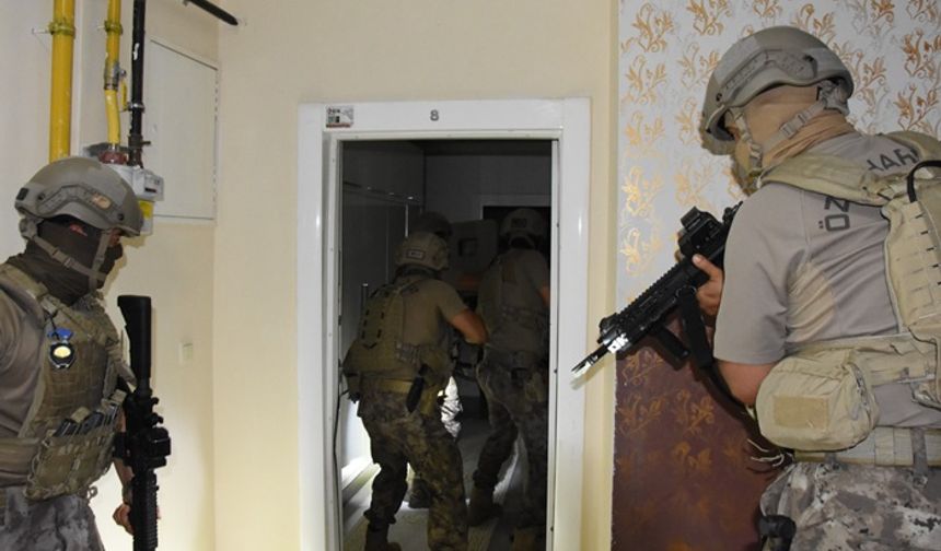 Mersin’de Arananlar Operasyonu: Yatak Altındaki Firari de Yakalandı