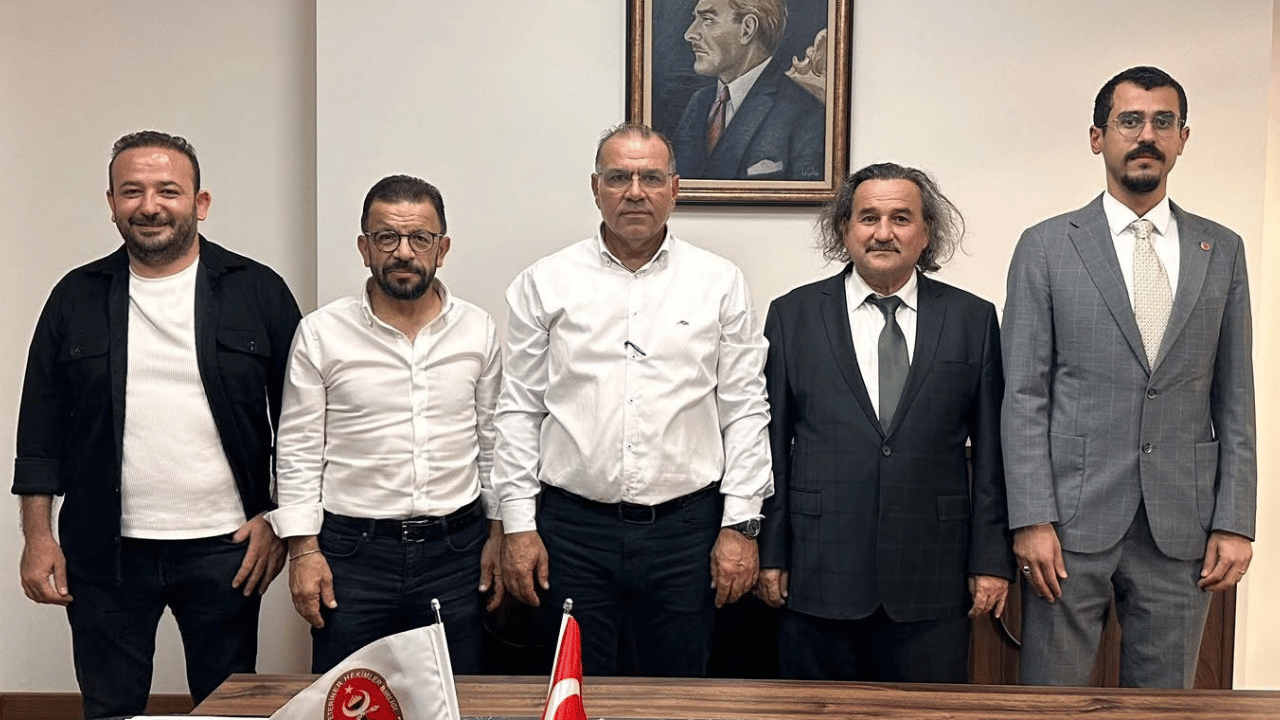 Bektaş Şenay 6. kez Mersin Veteriner Hekimler Odası Başkanı seçildi
